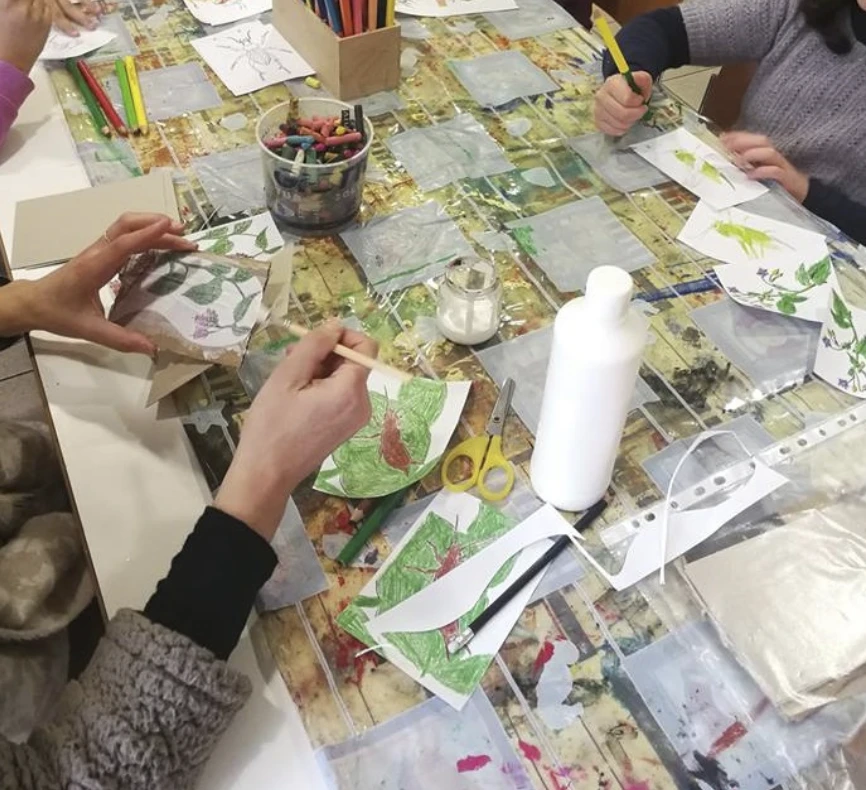 5 tickets de tombola + objet artisanal fabriqué par les enfants