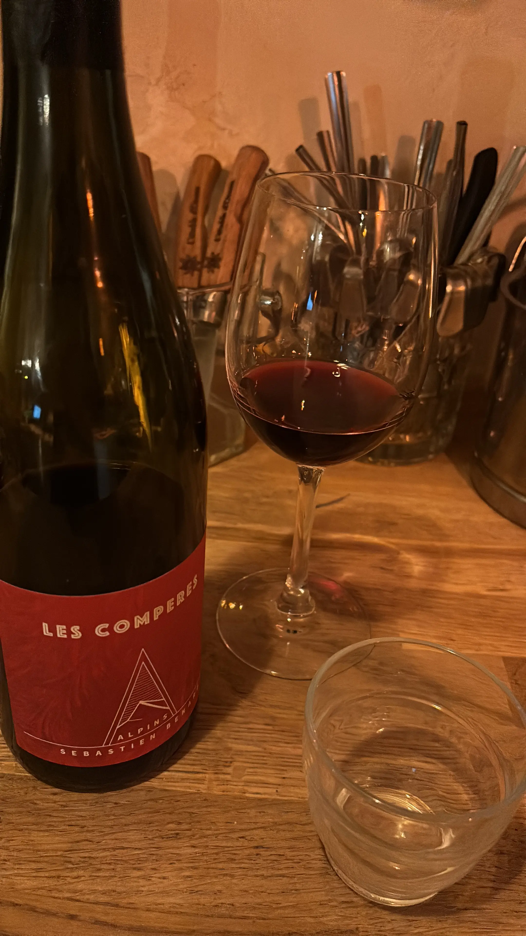 Une bouteille de vin 